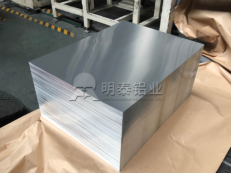 1060鋁板廠家-母線和母線槽的區(qū)別有哪些？