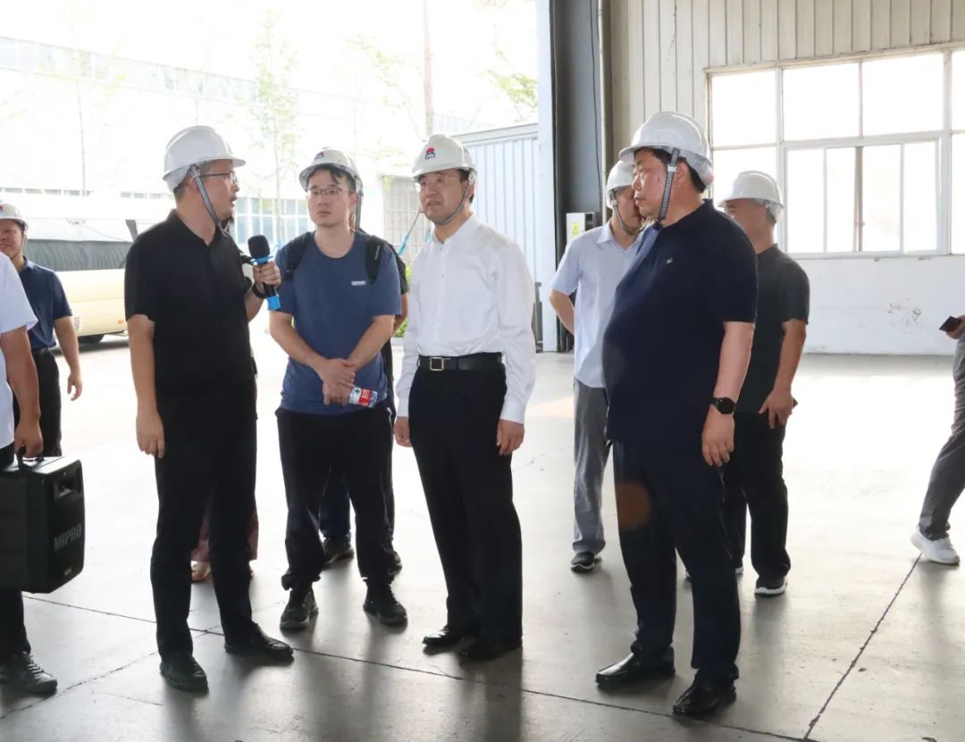 中國工業(yè)互聯網研究院黨委書記田川一行蒞臨明泰鋁業(yè)調研